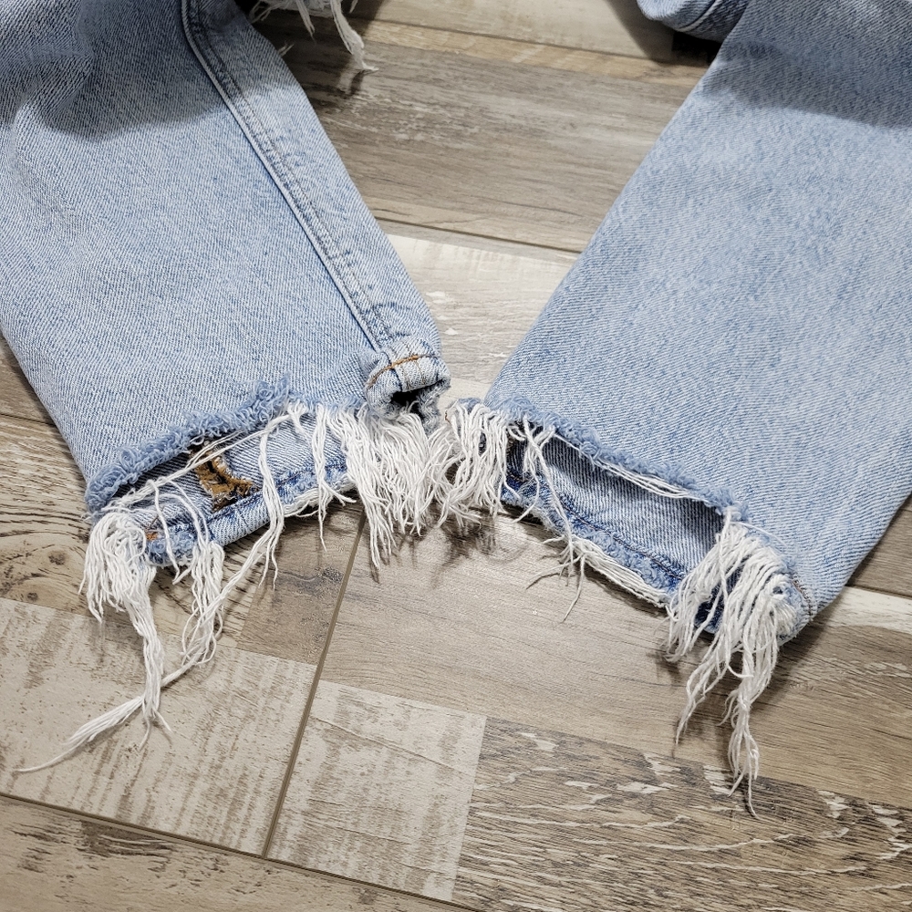 American Eagle Outfitters Light Blue High Rise Distressed Jeans - Picture 3 of 7
